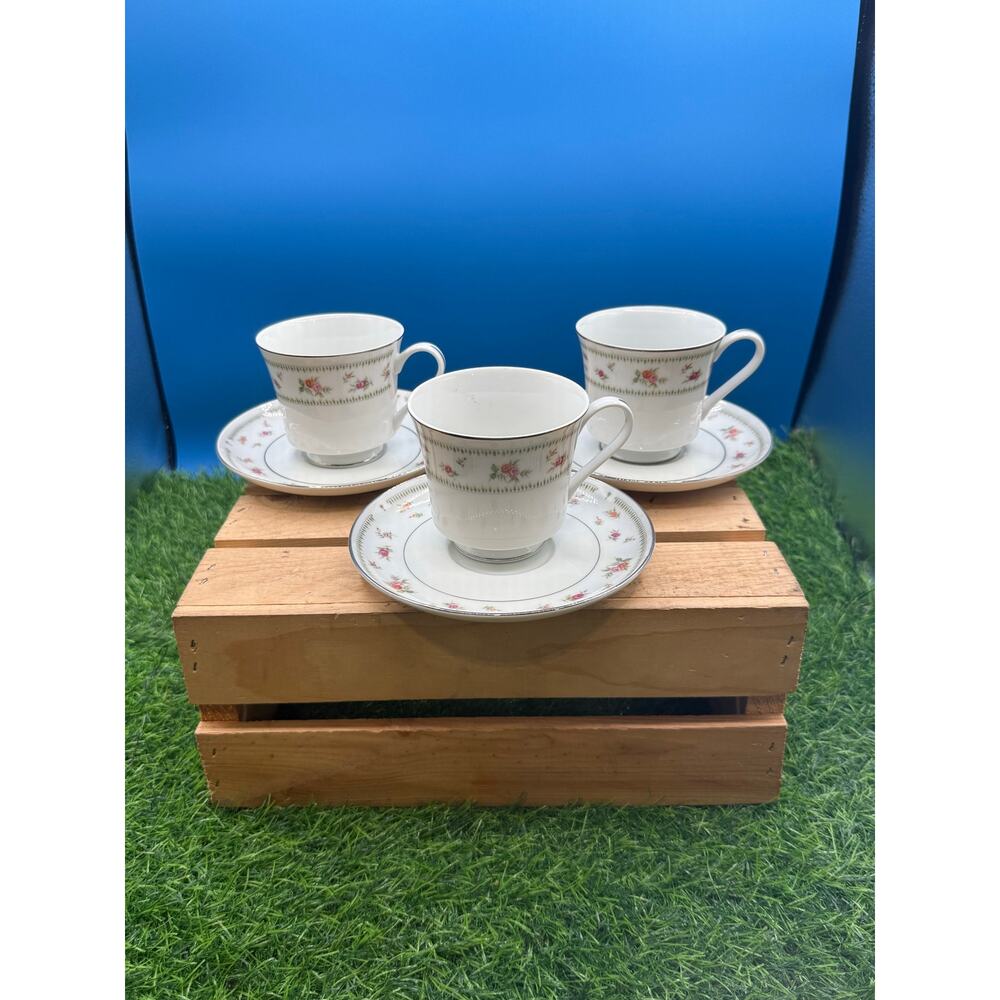 Vintage Abingdon Fine Porcelain China Teacups and Saucers - Set of 3 - Floral
